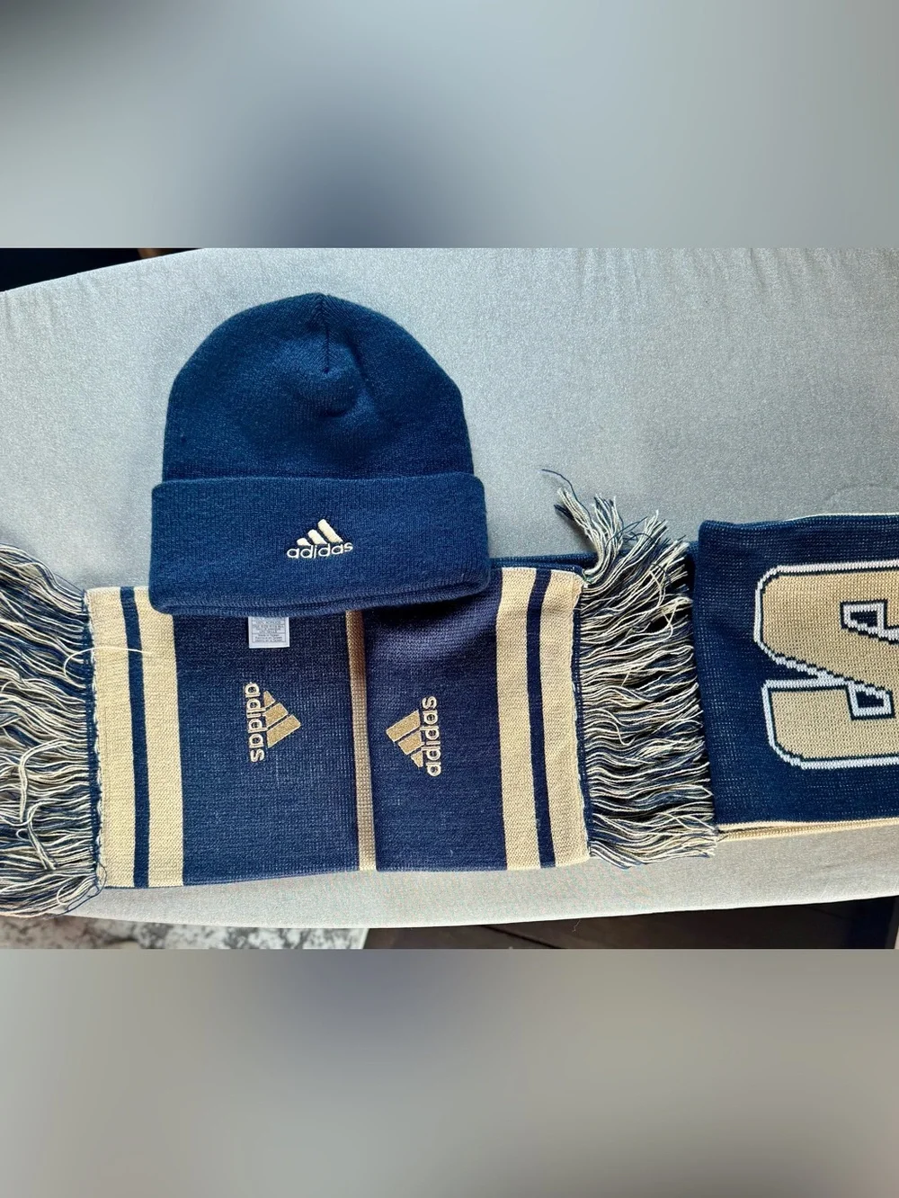 Notre Dame Fighting Irish Adidas Knit Scarf & Cuffed Beanie Matching Set NWOT